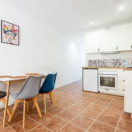 Joli Avec Jardin / Vieux-lormont Apartment