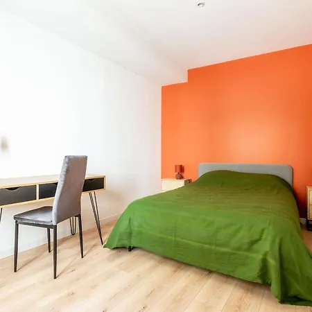 Joli Avec Jardin / Vieux-lormont Apartment *